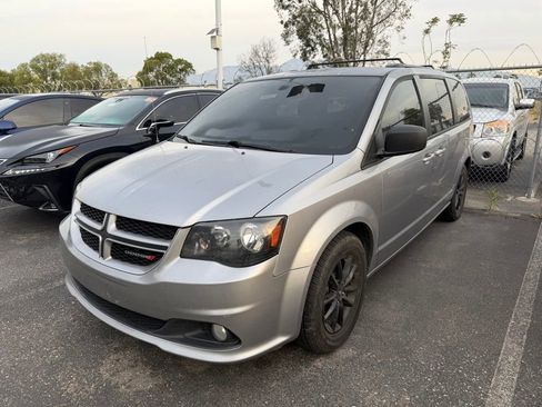 Used 2019 Dodge Grand Caravan GT image 1