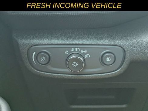 Used 2023 Chevrolet TrailBlazer RS w/ Sun and Liftgate Package FWD image 22