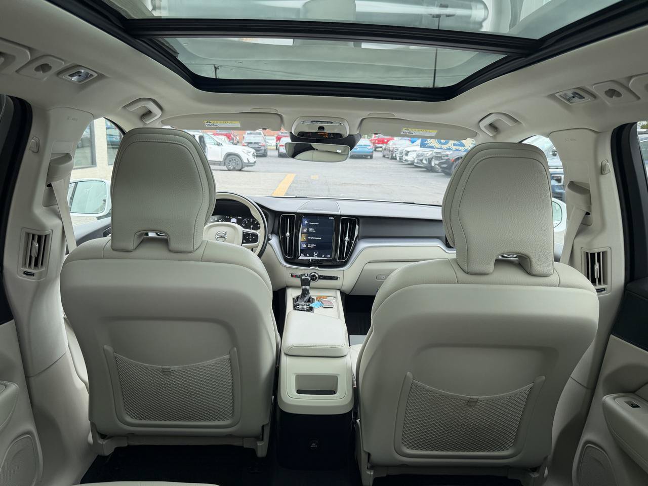 Used 2020 Volvo XC60 T5 Momentum w/ Protection Package Premier AWD/4WD image 21