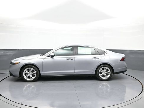 Used 2023 Honda Accord LX image 9