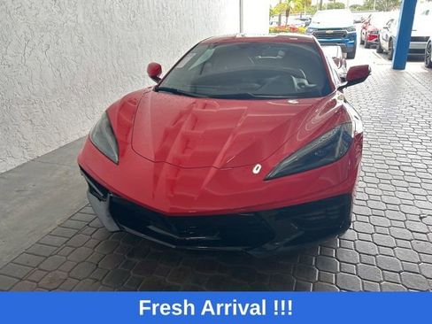 Used 2022 Chevrolet Corvette Stingray Coupe w/ 1LT RWD image 4