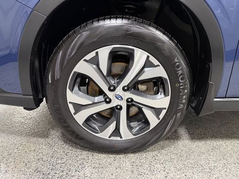 Used 2021 Subaru Outback Limited image 32