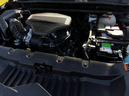 Used 2021 Chevrolet Blazer LT FWD image 34