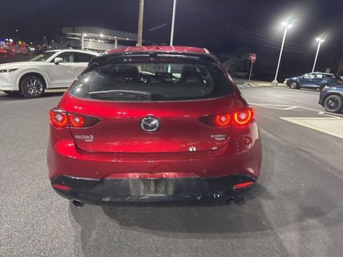 Used 2024 MAZDA MAZDA3 Hatchback w/Premium Plus Pkg image 7