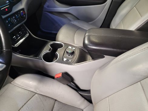 Used 2020 GMC Terrain SLT FWD image 26