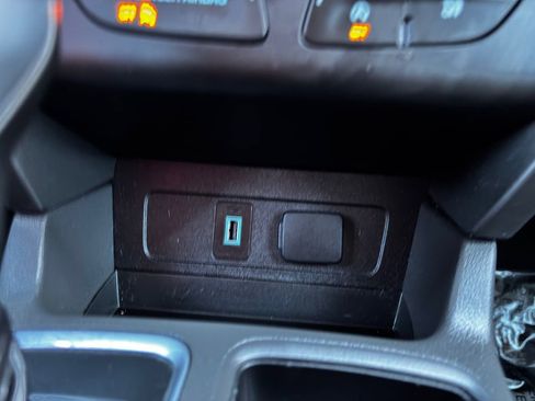 Used 2018 Ford Escape SEL image 27