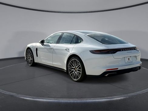 Used 2022 Porsche Panamera w/ Premium Package RWD image 10