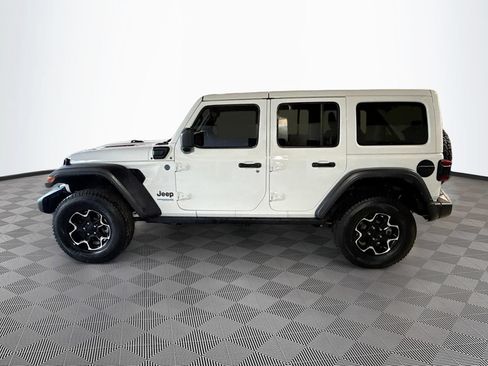 Used 2022 Jeep Wrangler Unlimited Rubicon 4xe AWD/4WD image 9