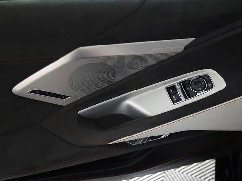 Used 2023 Chevrolet Corvette Stingray Premium Cpe w/ Z51 Performance Package RWD image 12