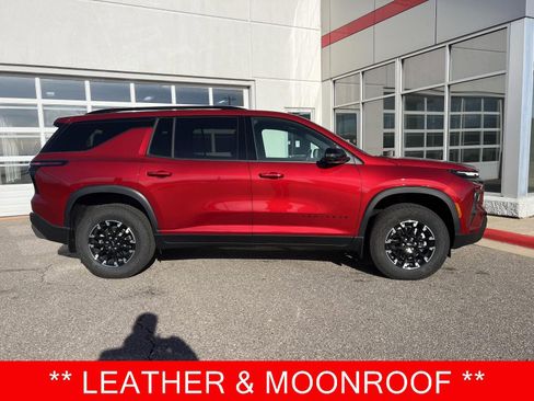 Used 2025 Chevrolet Traverse Z71 w/ Driver Confidence Package image 1