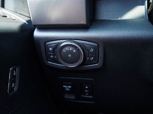 Used 2019 Ford F150 XLT w/ Equipment Group 302A Luxury AWD/4WD image 32