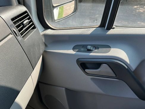 Used 2015 Mercedes-Benz Sprinter 2500 w/ Additional Battery Package image 33