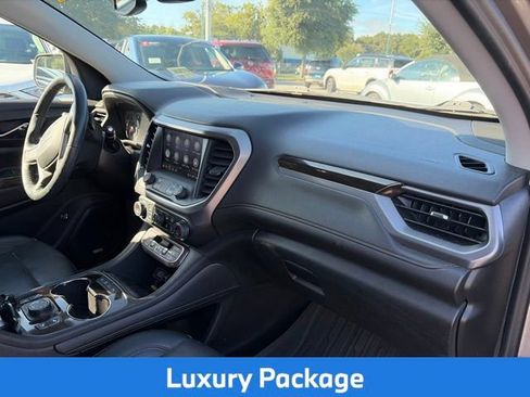 Used 2023 GMC Acadia AT4 w/ Technology Package AWD/4WD image 12