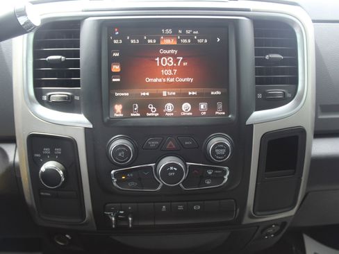 Used 2016 RAM 2500 SLT AWD/4WD image 14
