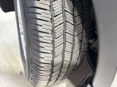 Used 2012 INFINITI FX35 AWD w/ Premium Pkg image 3
