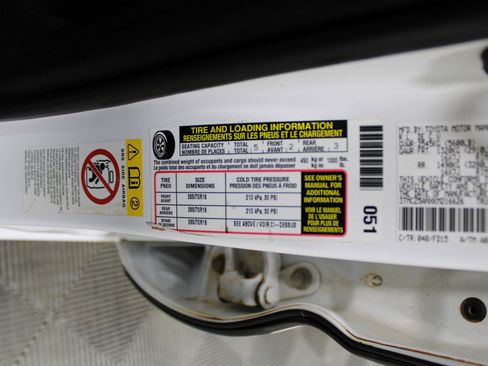 Used 2019 Toyota Tacoma TRD Off-Road image 39