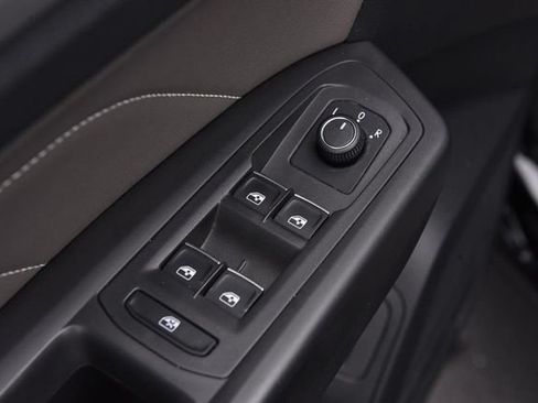 Used 2023 Volkswagen Atlas Cross Sport SEL AWD/4WD image 8