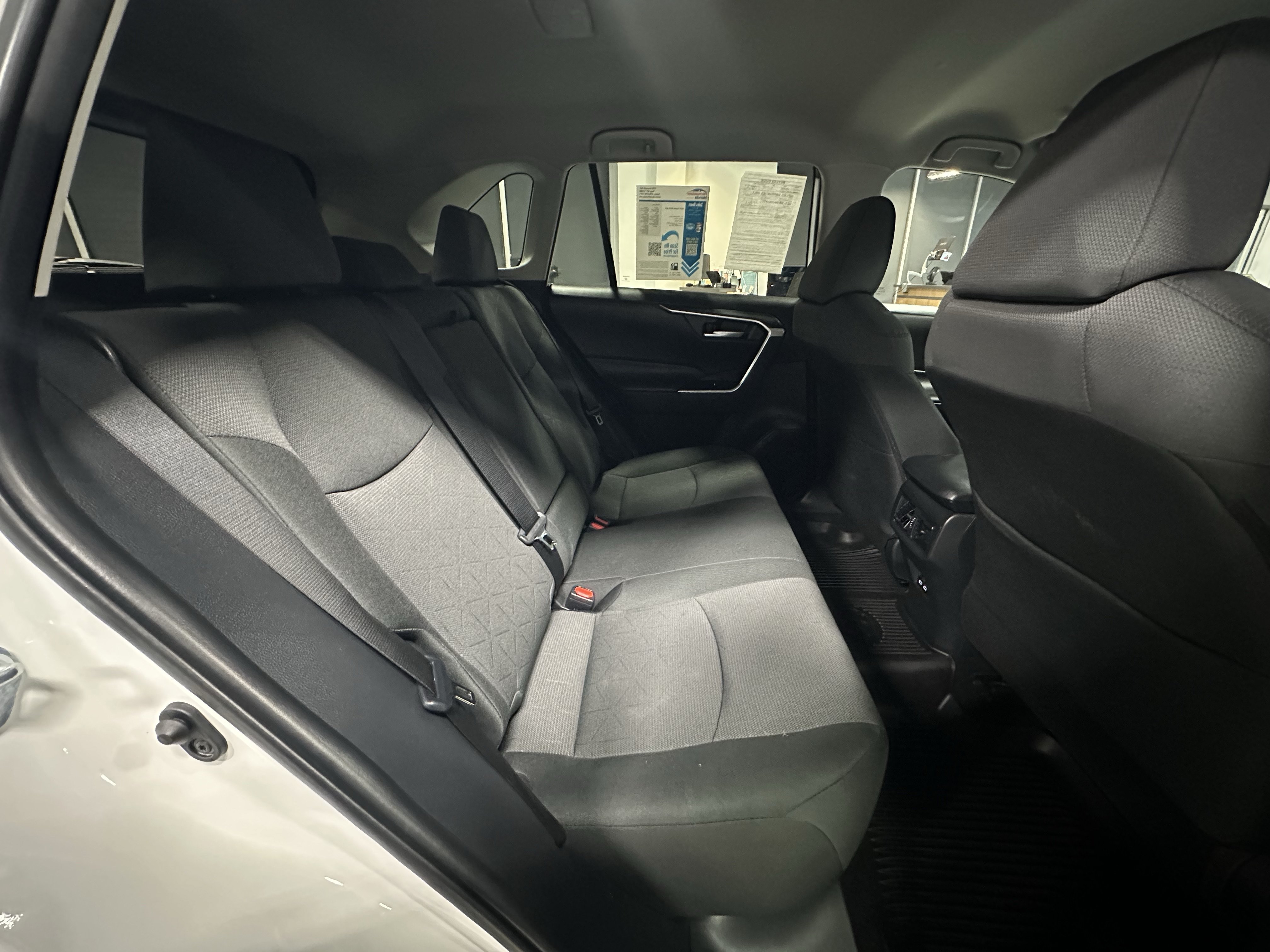 Used 2024 Toyota RAV4 XLE AWD/4WD image 22