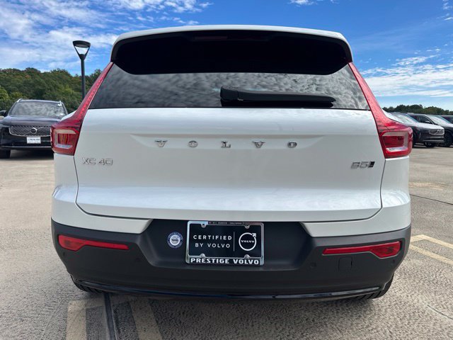 Certified 2024 Volvo XC40 B5 Core AWD/4WD image 7