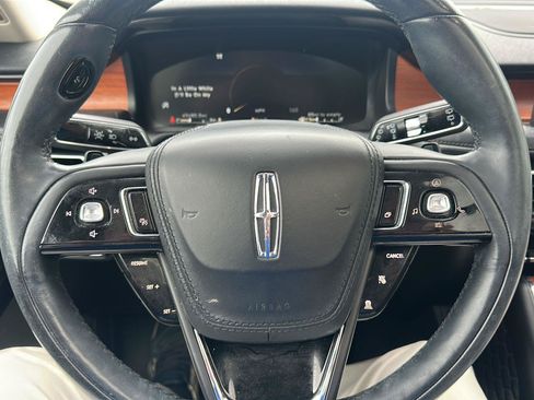 Used 2020 Lincoln Aviator Reserve w/ Equipment Group 202A AWD/4WD image 15