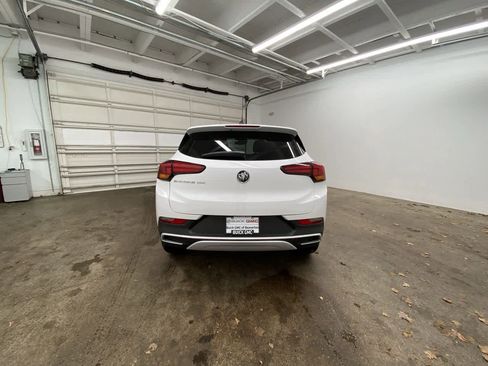 Used 2021 Buick Encore GX Preferred w/ Cold Weather Comfort Package image 5