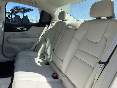 Used 2025 Volvo S60 B5 Plus w/ Climate Package FWD image 36