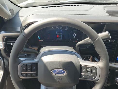 New 2026 Ford F350 Lariat w/ FX4 Off-Road Package image 18