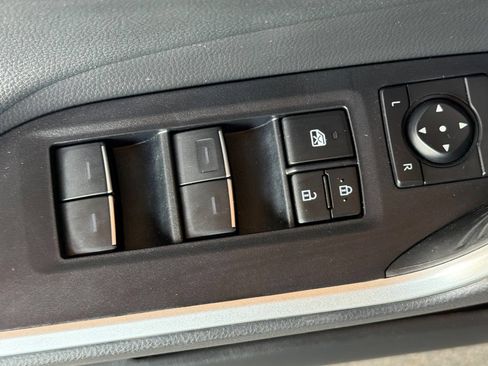 Used 2022 Toyota RAV4 XSE AWD/4WD image 14