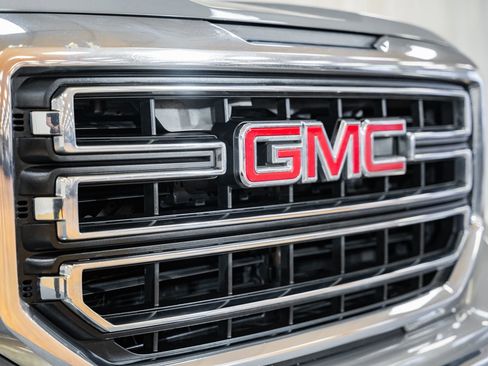 Used 2017 GMC Sierra 1500 SLE w/ SLE Value Package image 13