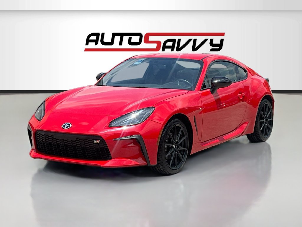 Used 2025 Toyota GR86 Premium w/ ALL Weather Mat Package (TMS) RWD image 3