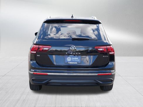 Used 2023 Volkswagen Tiguan SE w/ Panoramic Sunroof Package AWD/4WD image 6