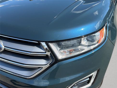 Used 2016 Ford Edge Titanium w/ Equipment Group 301A AWD/4WD image 27