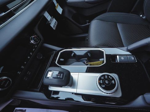 New 2026 Mitsubishi Outlander ES image 28