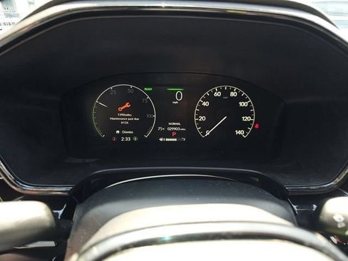 Used 2024 Honda CR-V Sport Touring image 8