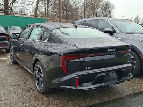 New 2025 Kia K4 GT-Line image 3