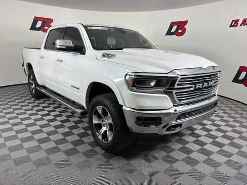 Used 2019 RAM 1500 Laramie AWD/4WD image 10