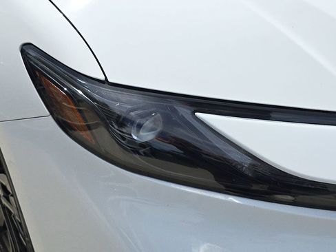 Used 2025 Toyota Camry SE FWD image 34