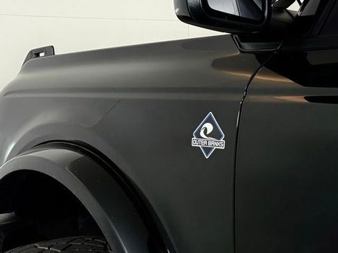 Used 2023 Ford Bronco Outer Banks image 15