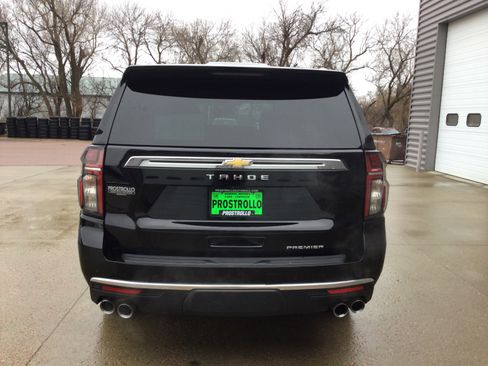 Used 2021 Chevrolet Tahoe Premier w/ Premium Package image 4