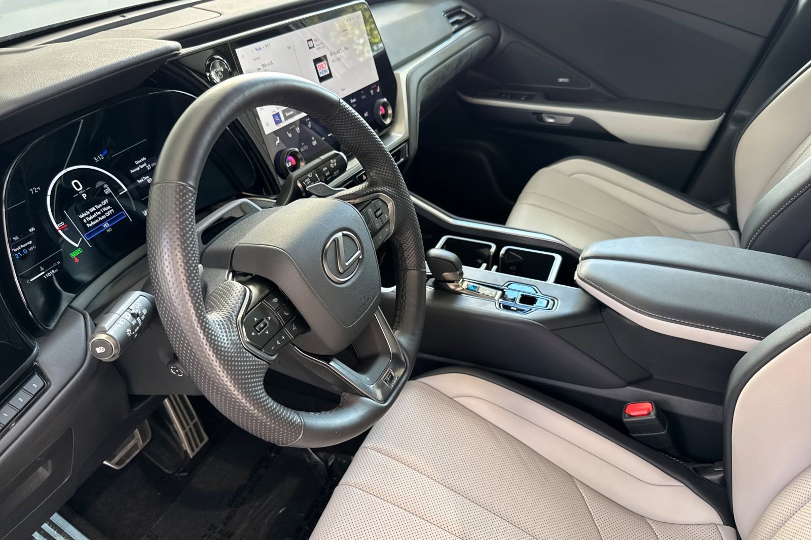 Certified 2026 Lexus TX 500h AWD w/ Technology Package image 11
