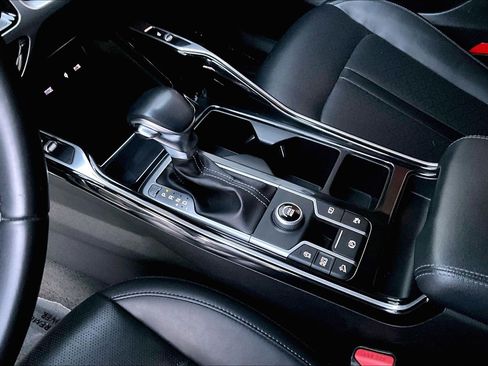 Used 2022 Kia Sorento SX image 17