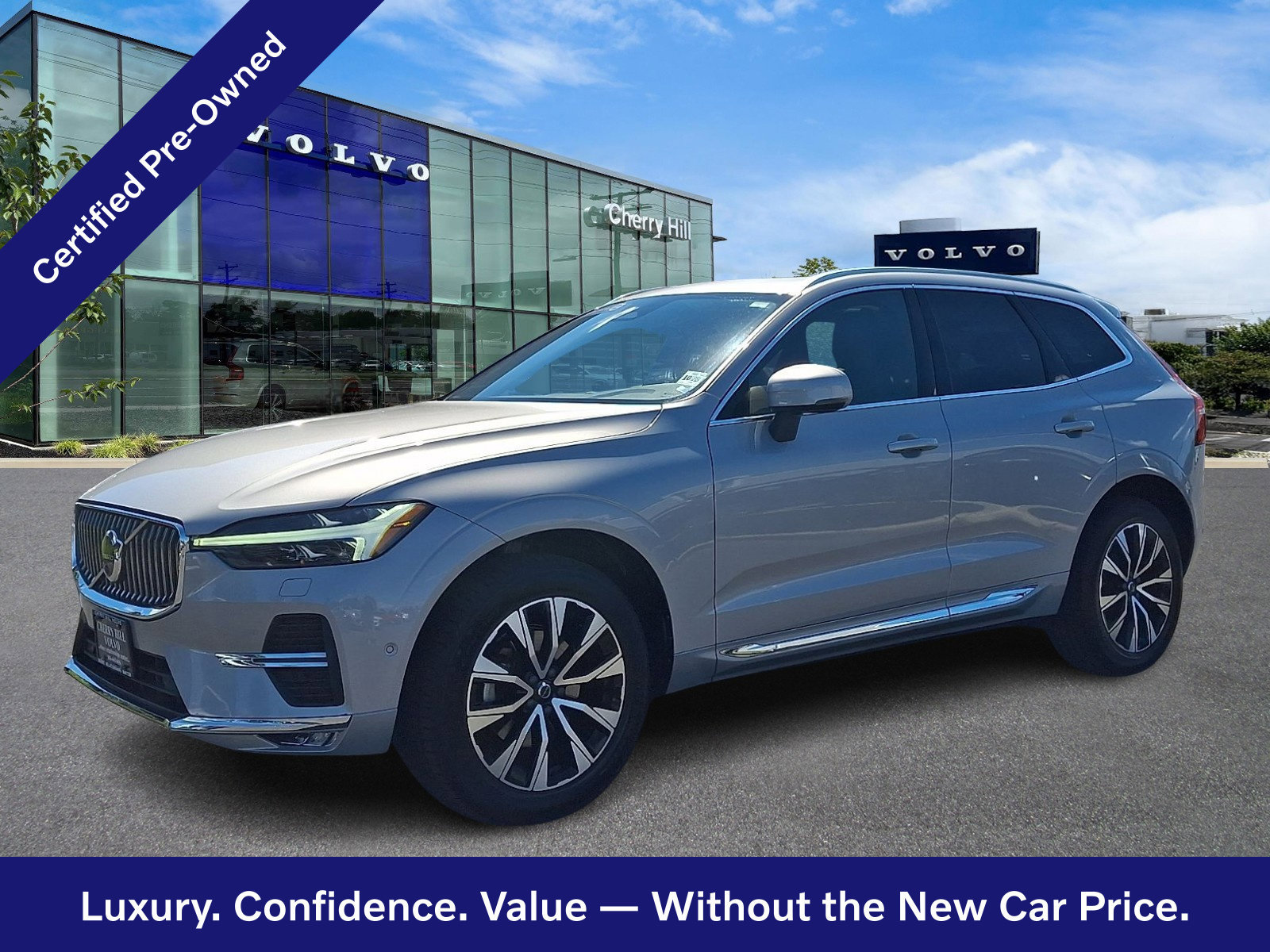 Certified 2023 Volvo XC60 B5 Plus w/ Climate Package AWD/4WD image 3