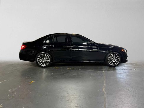 Used 2020 Mercedes-Benz E 450 4MATIC Sedan image 2