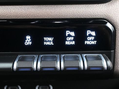 Used 2020 RAM 1500 Laramie AWD/4WD image 26