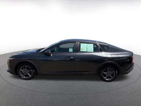 Used 2025 Kia K4 FWD image 8