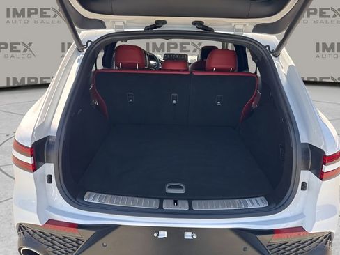 Used 2025 Genesis GV70 3.5T Sport w/ Sport Advanced Package image 33