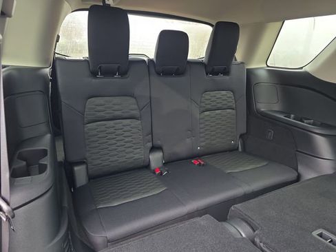 New 2025 Nissan Pathfinder S image 12