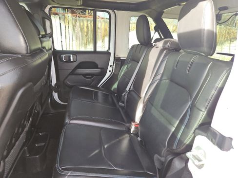 Used 2021 Jeep Wrangler Unlimited Rubicon 4xe w/ Steel Bumper Group image 11