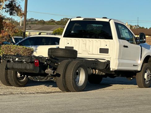 Used 2024 Ford F350 XLT AWD/4WD image 5