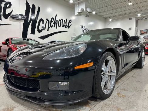Used 2010 Chevrolet Corvette Grand Sport w/ Preferred Equipment Group RWD image 3